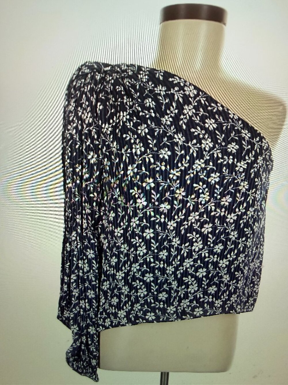 Floral Plissé One-Shoulder Top sz6